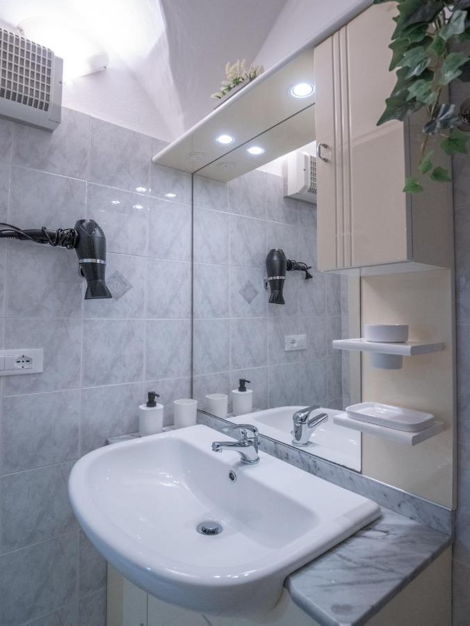 Casa Iryna Apartment Pietra Ligure Exterior photo
